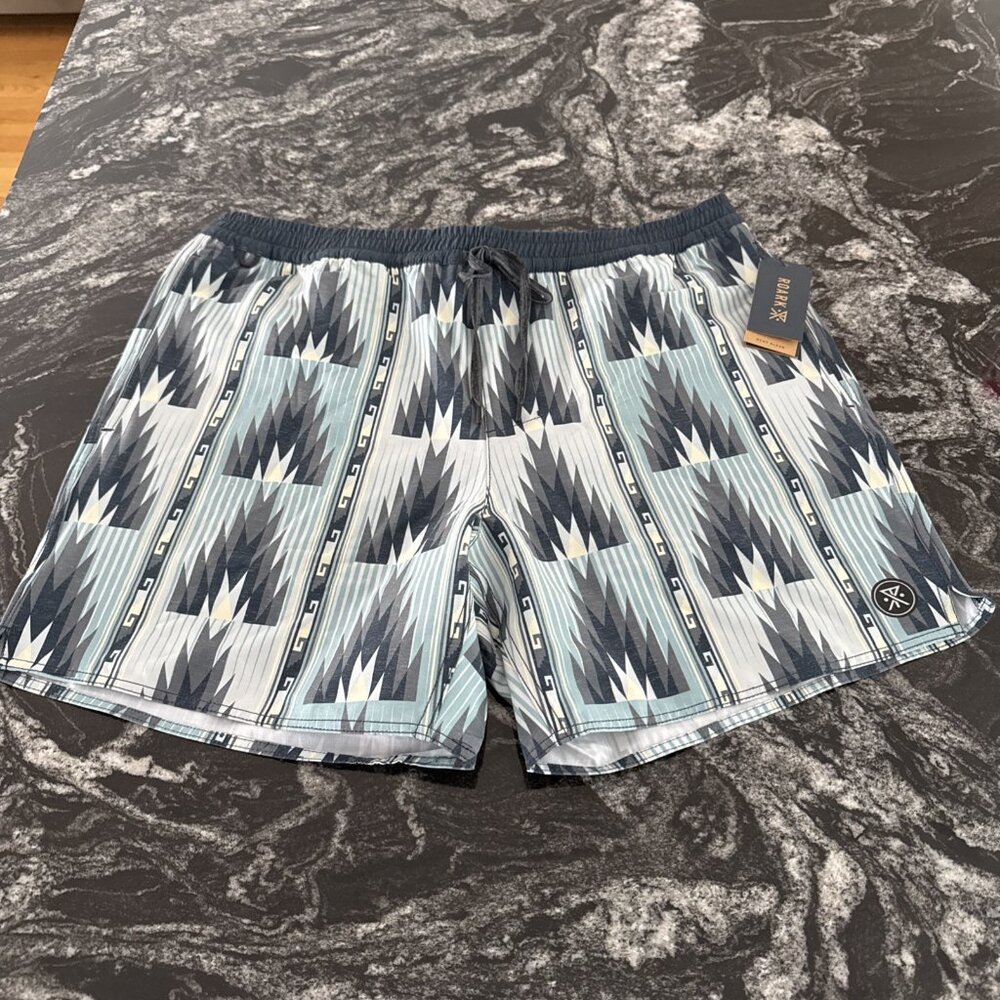 Roark Shorey  Poncho 16”  Elastic Waist Trunks Agave Mens Sz S NWT RB411